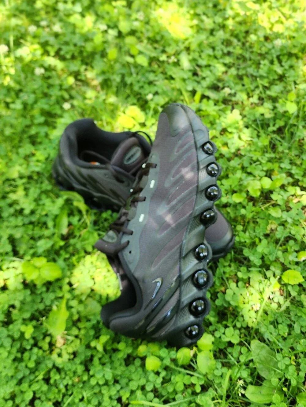 Sz 9.5 - 🆕️ Men's Nike Air Max Dn8 Black Low-Top Running Shoes $210